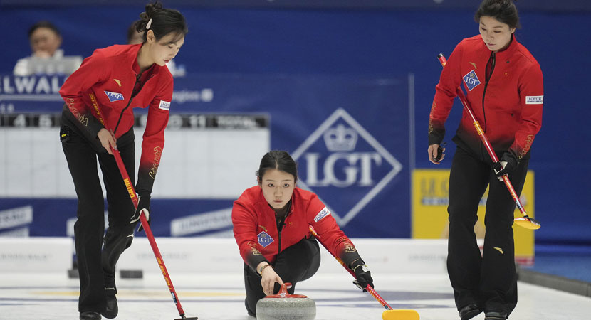 分享乔丹年轻时的一组照片，脚下这双真是大爱啊.